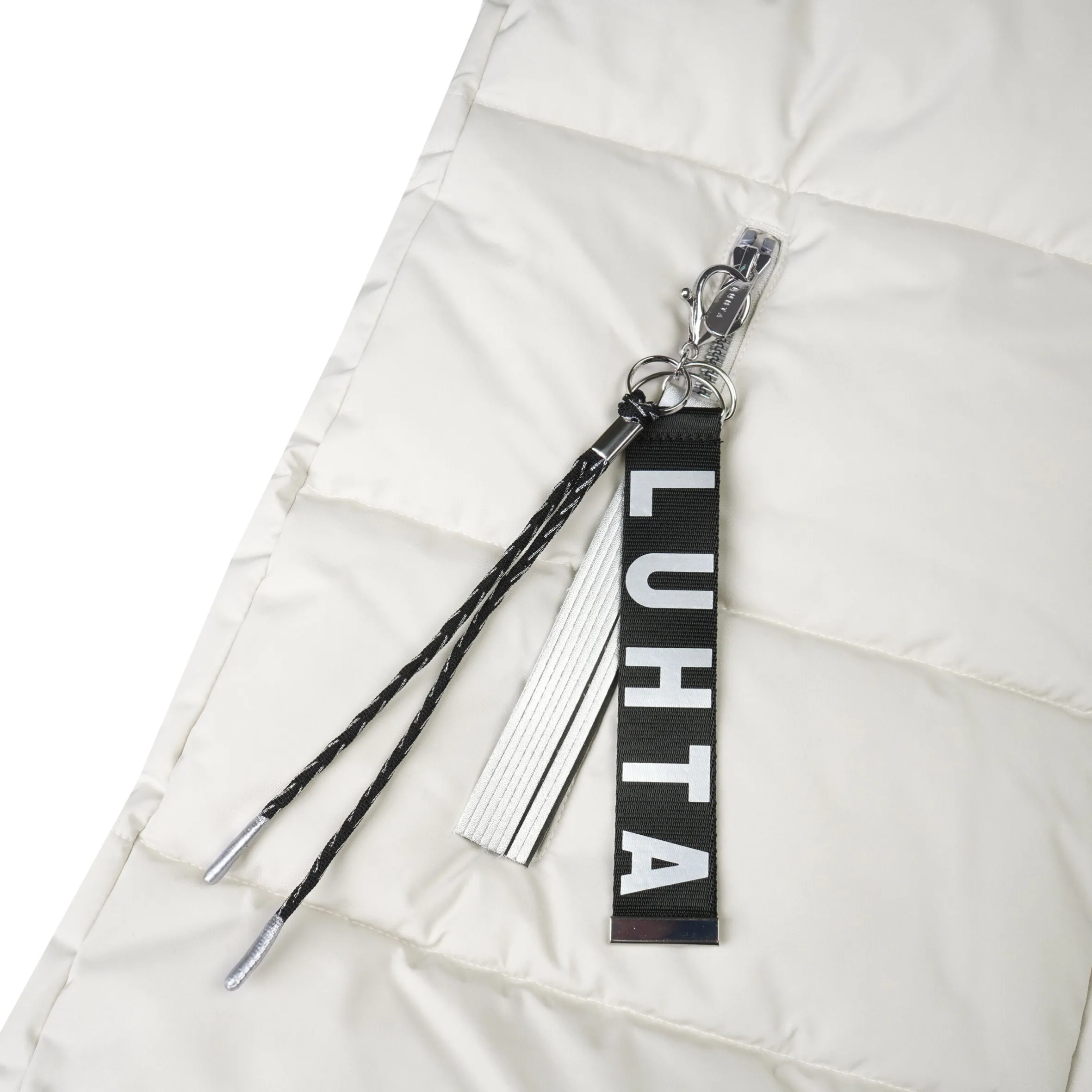 Luhta Halla